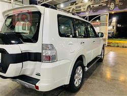 ميتسوبيشي باجيرو